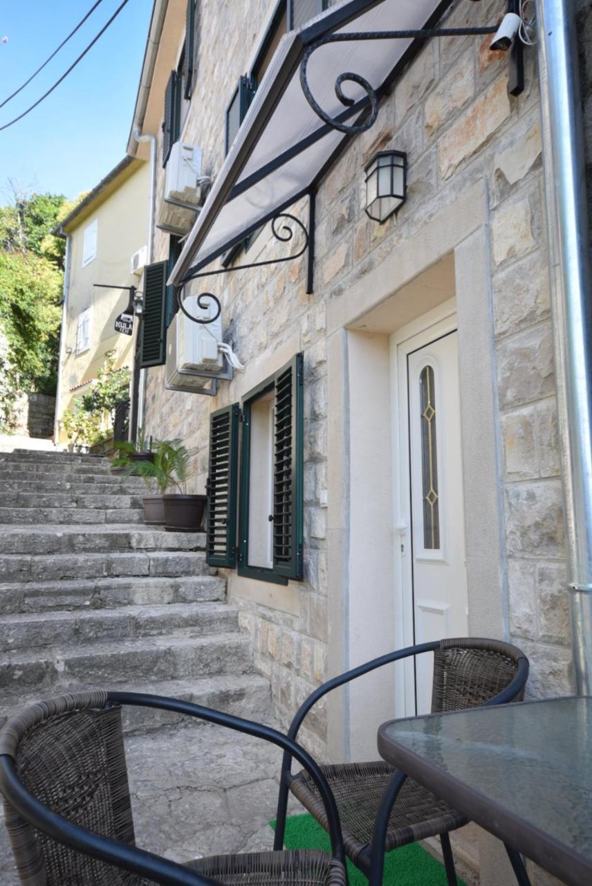 Vila Kula 1830 Apartments Herceg Novi Exterior photo