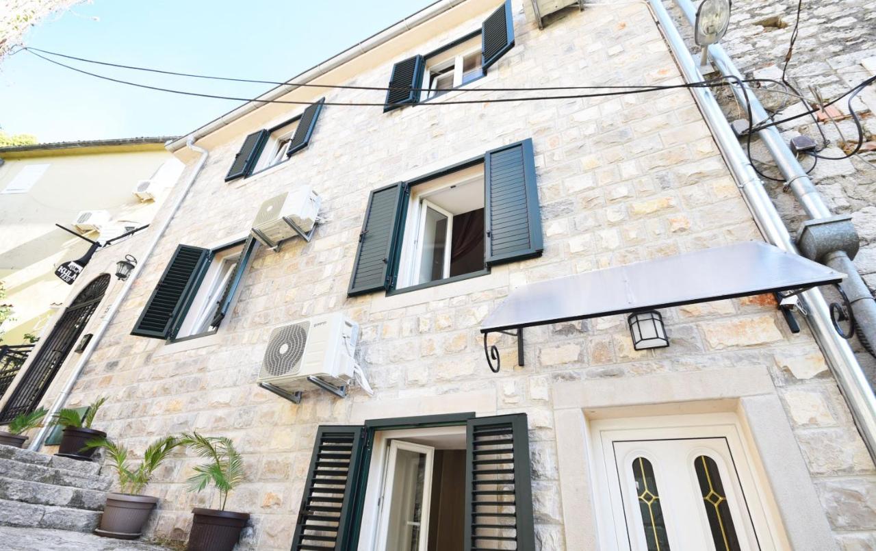 Vila Kula 1830 Apartments Herceg Novi Exterior photo